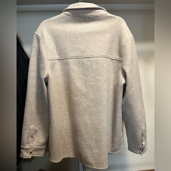 Lulu’s Shacket - Picture 5 of 9